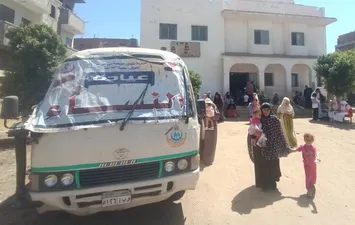 قافلة طبية بقرية قفطان 