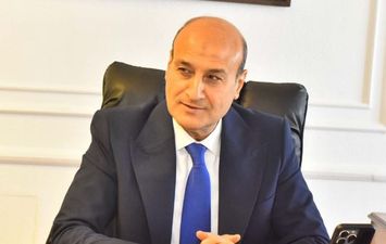 محافظ أسيوط 