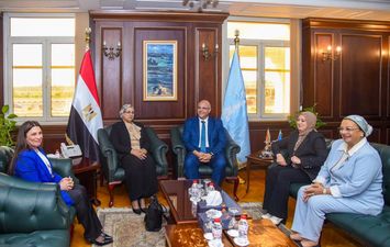 محافظ الإسكندرية ورئيس المجلس القومي للمرأة