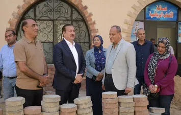 محافظ بورسعيد يوجه بإنشاء ملعب جديد بمدرسة الثانوية بنات ويكلف بإنهاء التطوير قبل ديسمبر