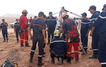 محاولات إنقاذ الطفل أيوب