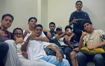 مستحيل أقصد أذيّة صاحب عمري".. صرخة "أحمد"  بعد قرار فصله : أنقذوا مستقبلي من الضياع