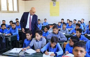 موقف الغائبين من التقييمات الأسبوعية 