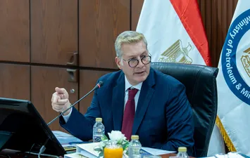 وزير البترول 