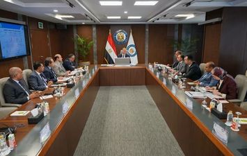 وزير البترول