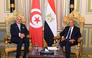 وزير الخارجية ونظيره التونسي