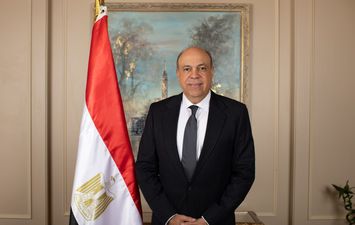 وزير الطيران المدني