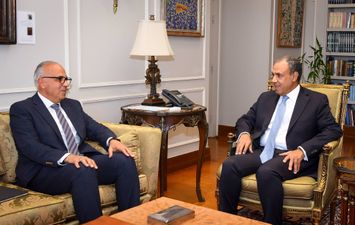 وزيرا الخارجية والموارد المائية 