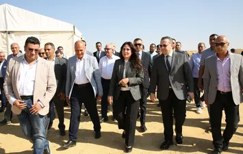 وزيرة الاسكان