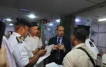 اللواء: أشرف عبد المالك - مدير أمن سوهاج في جولة لإدارة المرور
