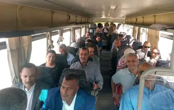 الاتوبيس الطائر 