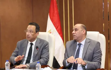 وزير الاتصالات