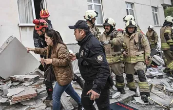 حصيلة ضحايا انهيار جزئي لمبنى في إسطنبول