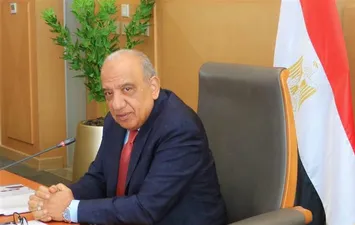 وزير الكهرباء