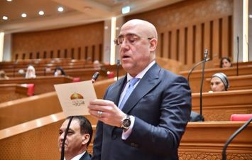 الدكتور عاصم الجزار 