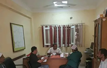 اللقاء 