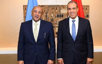 وزير الخارجية يلتقى الأمين العام لمجلس التعاون لدول الخليج العربية