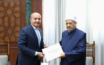 شيخ الأزهر الشريف وسفير المملكة الأردنية 