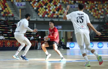 يد الأهلي والزمالك 