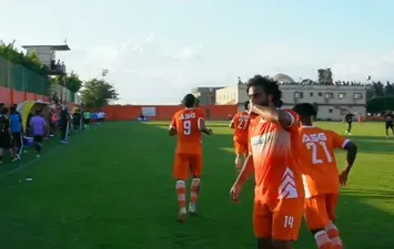 بروكسي والإنتاج الحربي 