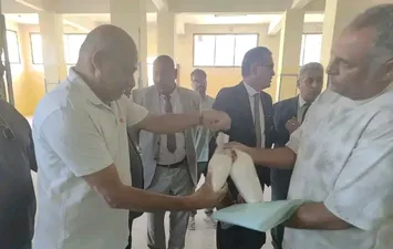 العينات 