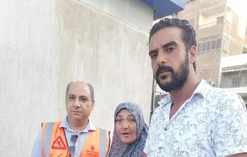 نقل السيدة المسنة