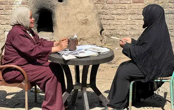 الحاجة فوزية قاهرة الأمية بقنا