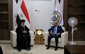 مطرانية نقادة وقوص يزور رئيس جامعة جنوب الوادي الأهلية