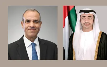 بدر عبد العاطي وعبد الله بن زايد 