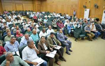 اجتماع مع رؤساء المدن 