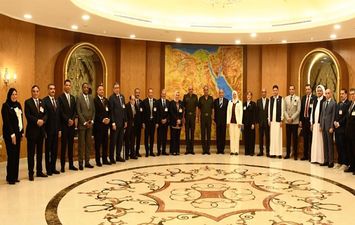 وزير الدفاع يستقبل وفد لجنة الدفاع والأمن القومي بمجلس النواب