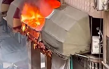 إنقاذ أسرة كاملة من موت محقق في حريق هائل بحي العرب