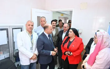الافتتاح