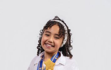 الطالبة المصرية ميار عثمان تفوز بجائزة تحدي القراءة العربي