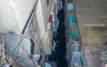 العقار المائل في الإسكندرية 