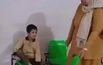 المعلمة ياسمين صاحبة ضرب طفل الدروس الخصوصية 