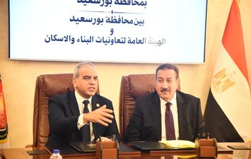 بورسعيد تنهي أزمة 13 عاماً.. بروتوكول لإنشاء 1700 وحدة إسكان تعاوني لأبناء المحافظة
