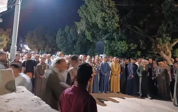 تشييع الجثامين 