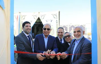 جانب من الافتتاح 