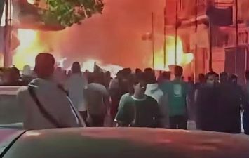 جانب من حريق مطعم بحدائق القبة