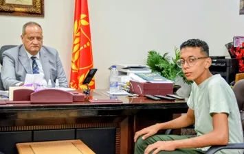 مباحث الزهور تضبط الطالب المتهم بالتعدي بسلاح أبيض على زميله اليتيم ببورسعيد