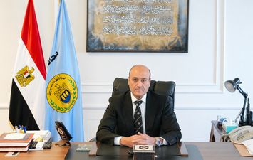 محافظ أسيوط 