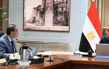 مدبولي مع رئيس الرقابة المالية