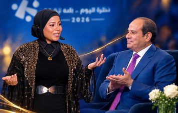 من كوم أمبو إلى العالمية.. إسراء مصطفى تكتب حكاية حلم بدأ بيقين طفولة وخطاب هزّ مسرح منتدى مصر 2026