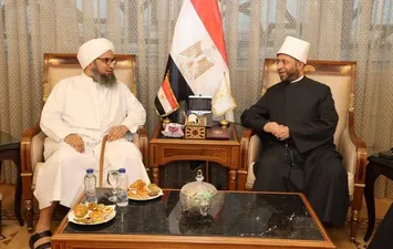 وزير الأوقاف والحبيب علي الجفري