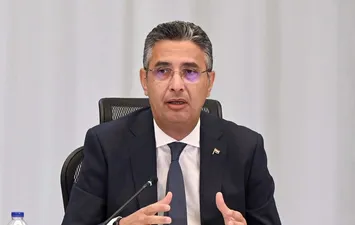 وزير التموين 