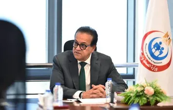 وزير الصحة والسكان 