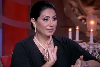 الفنانة وفاء عامر