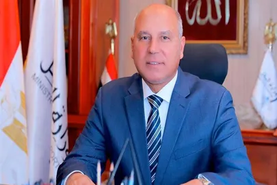 الفريق كامل الوزير وزير النقل