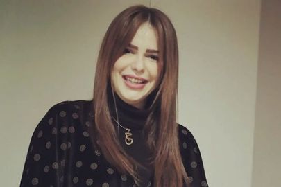دنيا عبد العزيز 